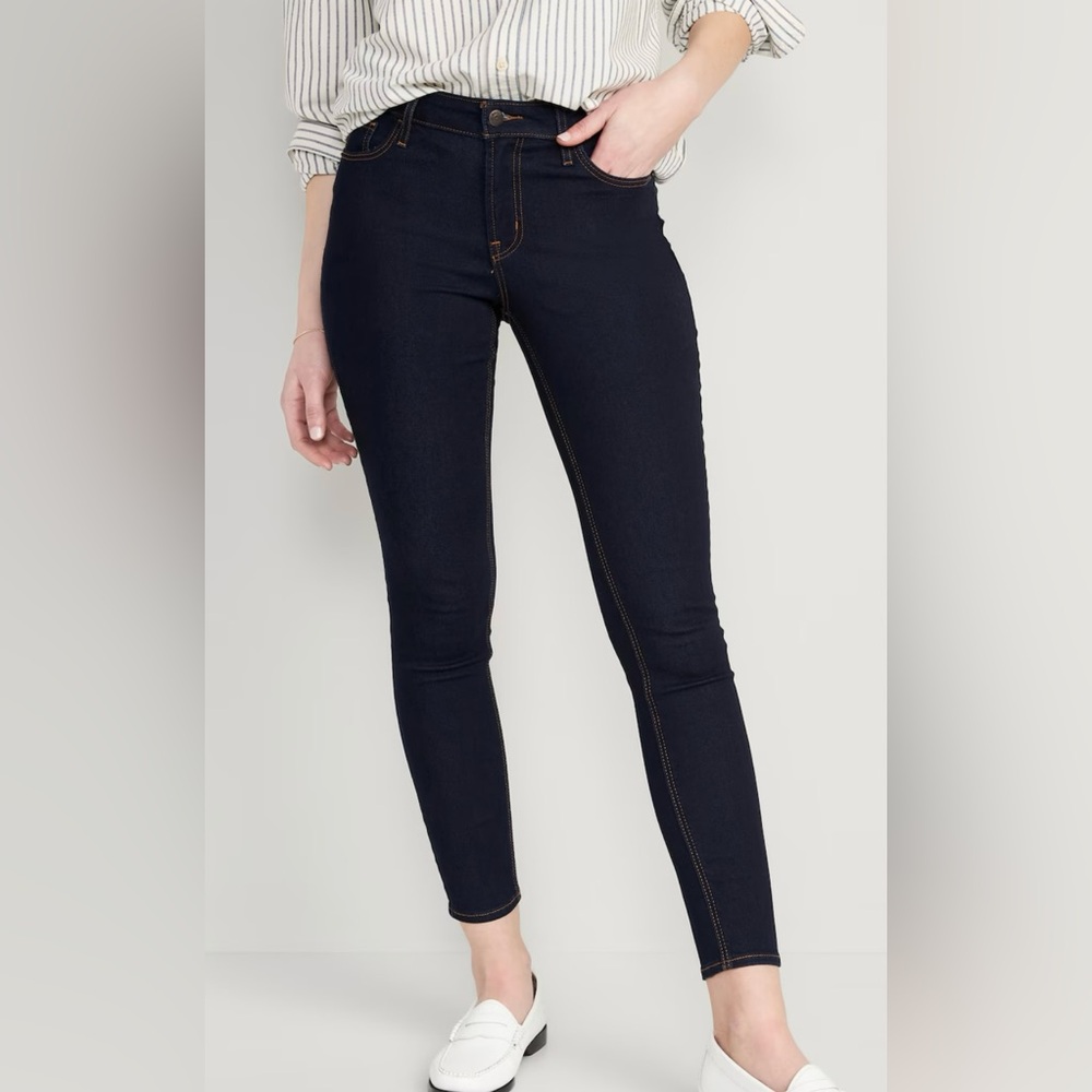 Old Navy Super Skinny Mid Rise Ankle Jeans